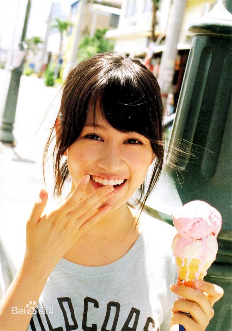 前田敦子(まえだ あつこ(Atsuko Maeda)、あっちゃん（昵称）)最优质卒业纪念相册