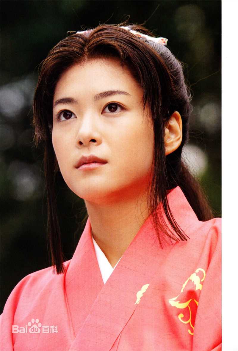 上野树里(Juri Ueno)在《江·公主们的战国》 饰 浅井江中的
