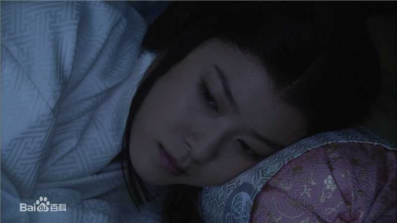 上野树里(Juri Ueno)在《江·公主们的战国》 饰 浅井江中的