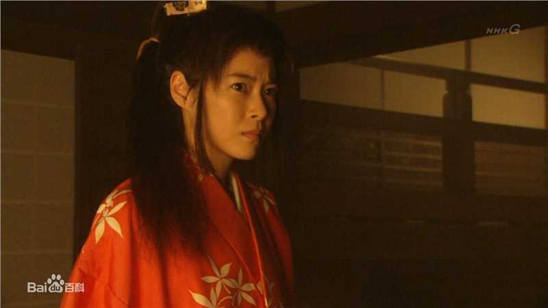 上野树里(Juri Ueno)在《江·公主们的战国》 饰 浅井江中的