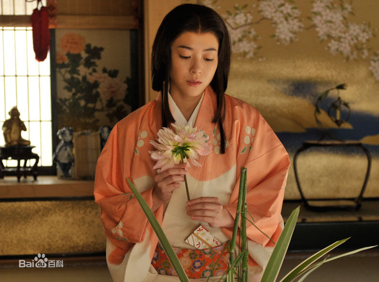 上野树里(Juri Ueno)在《江·公主们的战国》 饰 浅井江中的