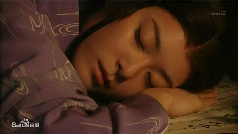 上野树里(Juri Ueno)在《江·公主们的战国》 饰 浅井江中的