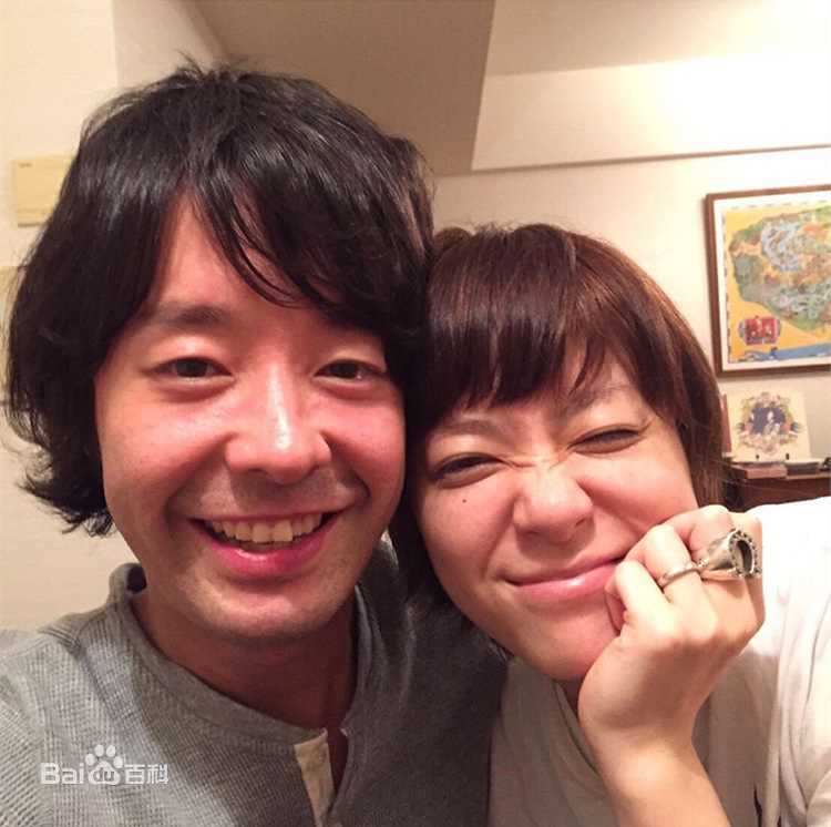 上野树里(Juri Ueno)与丈夫和田唱图册