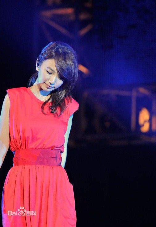 高清田馥甄(Hebe Tien、Anita)在2010-2011年《to hebe》专辑宣传活动中的图集