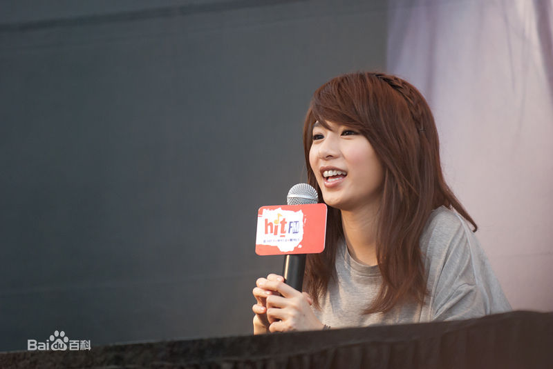 田馥甄(Hebe Tien、Anita)在2010年《to hebe》专辑台湾签售会中的