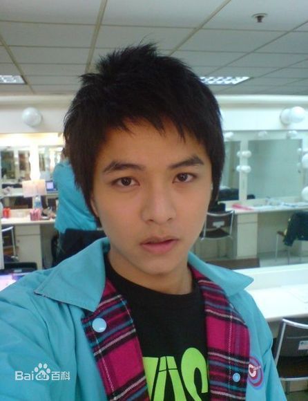 杨铭威(Male)生活照图片图册