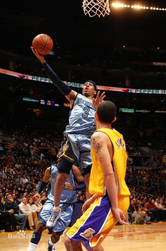 阿伦·埃泽尔·艾弗森(Allen Ezail Iverson)灰熊时期性感图片壁纸