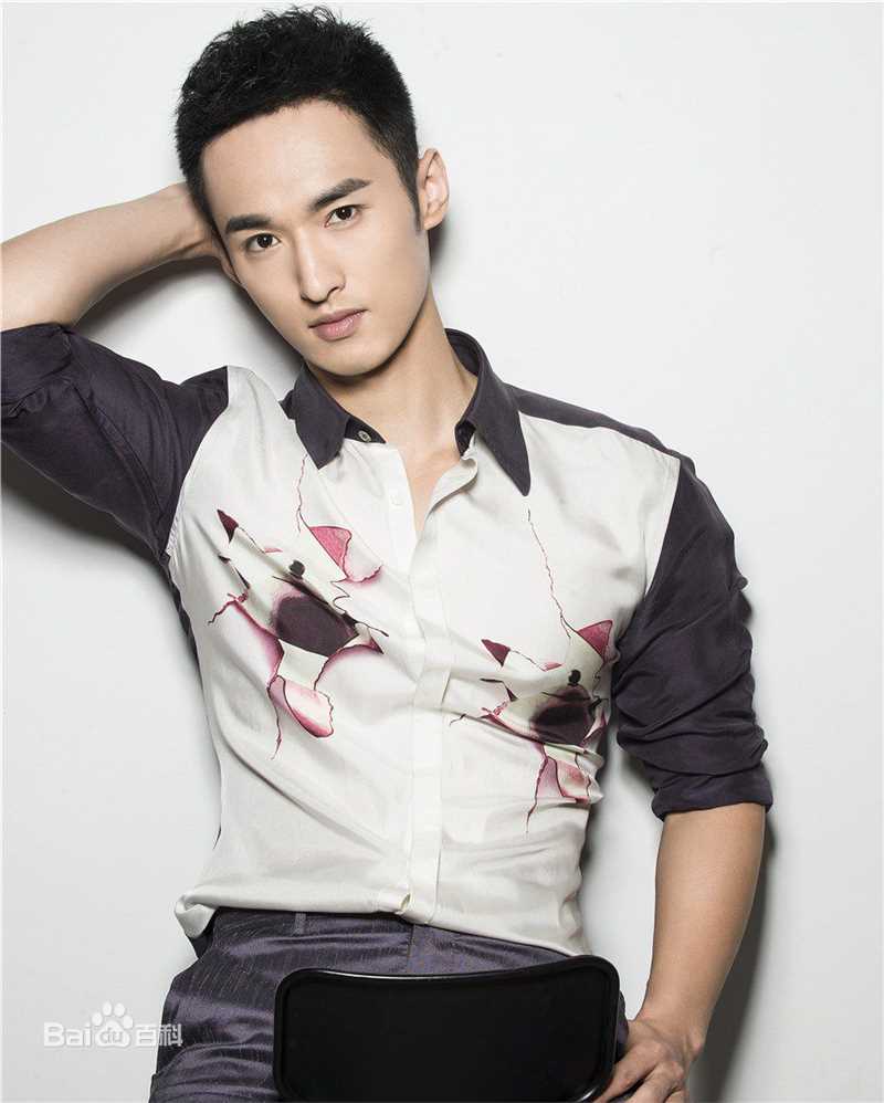 最全秦晓飞素颜照