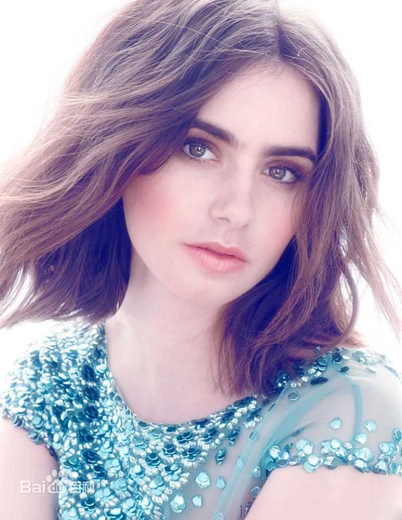 最优质莉莉·柯林斯(Lily Collins)生活照