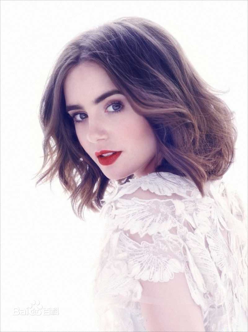 最优质莉莉·柯林斯(Lily Collins)生活照