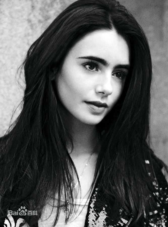 高清莉莉·柯林斯(Lily Collins)图片