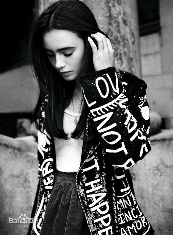 莉莉·柯林斯(Lily Collins)精彩图册