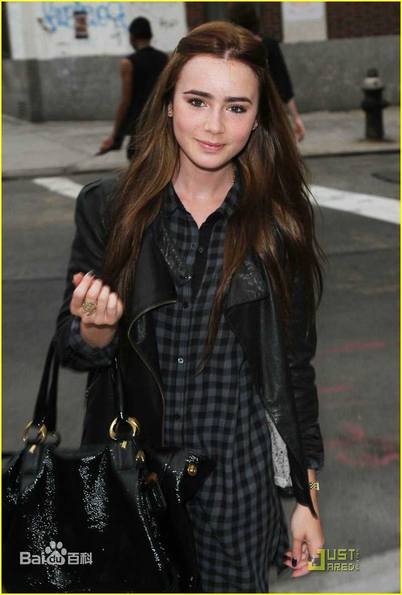 莉莉·柯林斯(Lily Collins)精彩图册