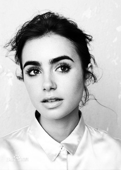 最优质莉莉·柯林斯(Lily Collins)精彩图册