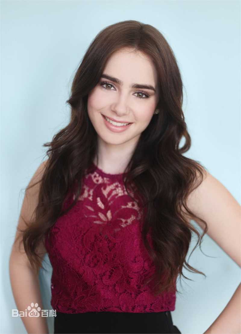 最优质莉莉·柯林斯(Lily Collins)精彩图册