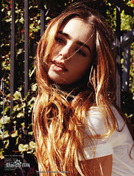 莉莉·柯林斯(Lily Collins)精彩图册