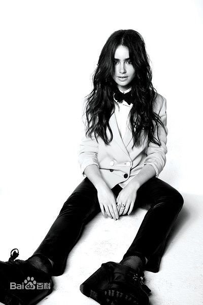 莉莉·柯林斯(Lily Collins)精彩图册