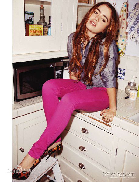 莉莉·柯林斯(Lily Collins)精彩图册