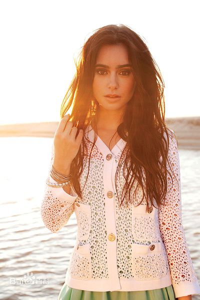 莉莉·柯林斯(Lily Collins)精彩图册
