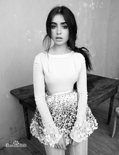 莉莉·柯林斯(Lily Collins)精彩图册