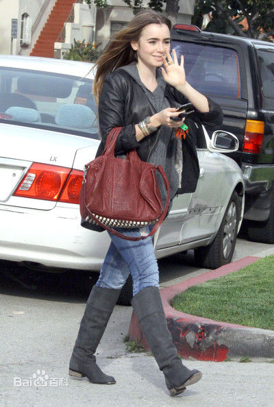 莉莉·柯林斯(Lily Collins)精彩图册