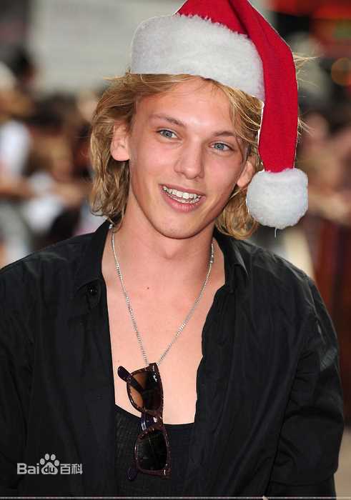 精选杰米·坎贝尔·鲍尔(Jamie Campbell Bower)精彩图册