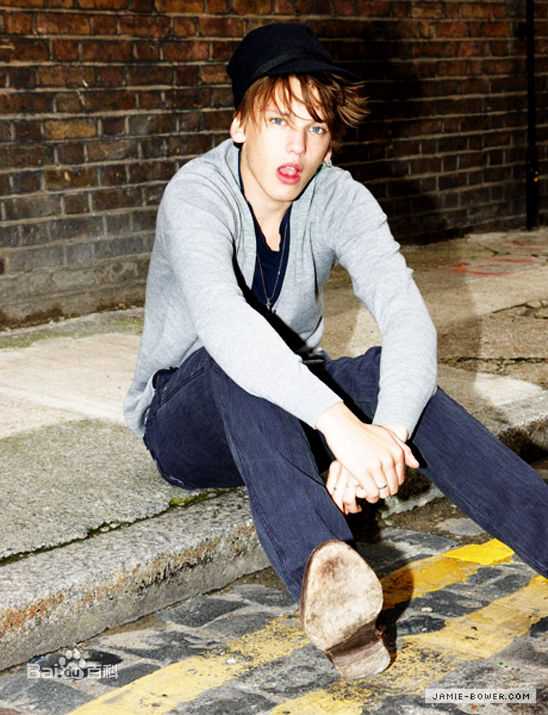 精选杰米·坎贝尔·鲍尔(Jamie Campbell Bower)精彩图册