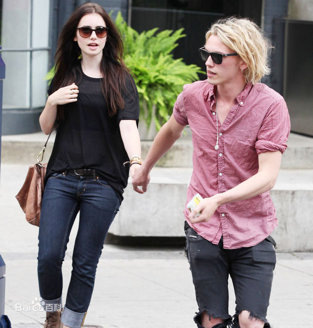 精选杰米·坎贝尔·鲍尔(Jamie Campbell Bower)精彩图册