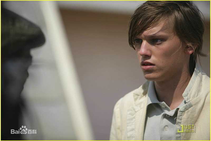 精选杰米·坎贝尔·鲍尔(Jamie Campbell Bower)精彩图册