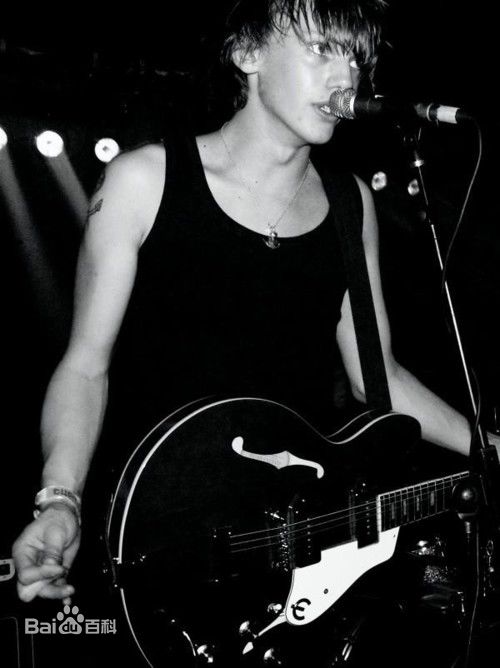 最全杰米·坎贝尔·鲍尔(Jamie Campbell Bower)精彩图册