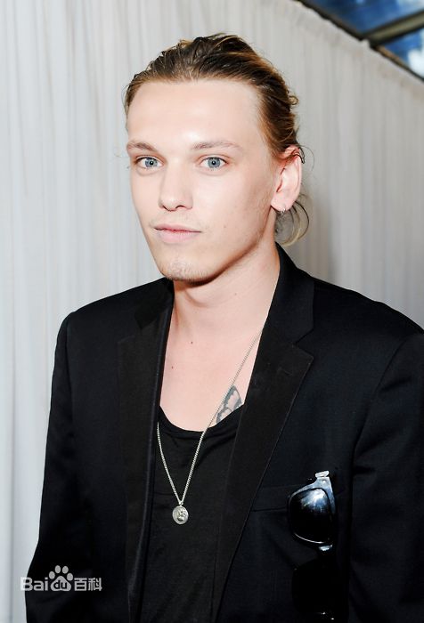 最全杰米·坎贝尔·鲍尔(Jamie Campbell Bower)精彩图册