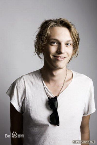 最全杰米·坎贝尔·鲍尔(Jamie Campbell Bower)精彩图册