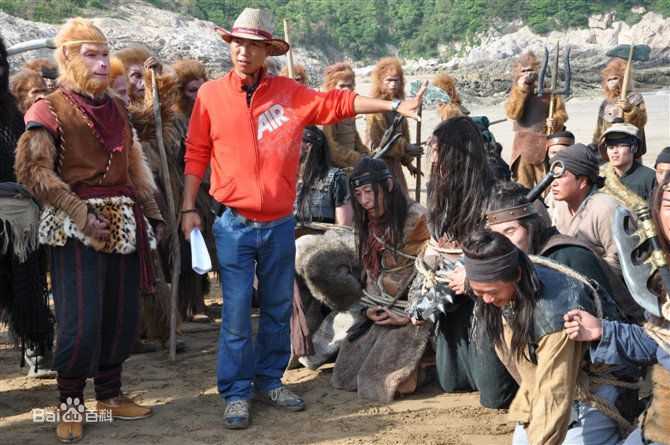 王兵导演工作照前后照片