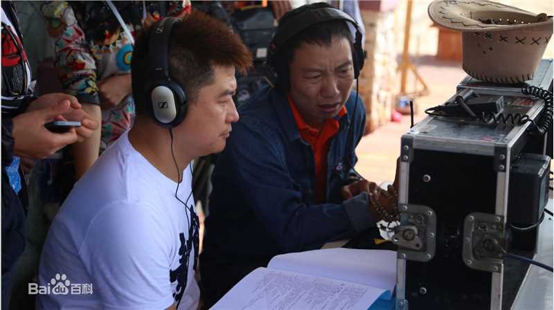 王兵导演工作照前后照片