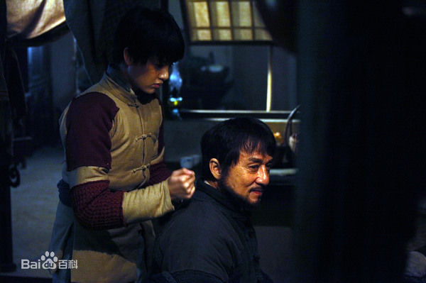 张艺上铁道飞虎素颜照壁纸