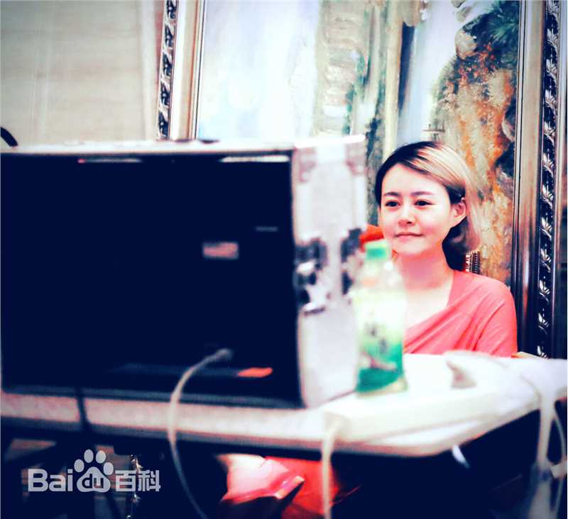 王思然工作照壁纸壁纸