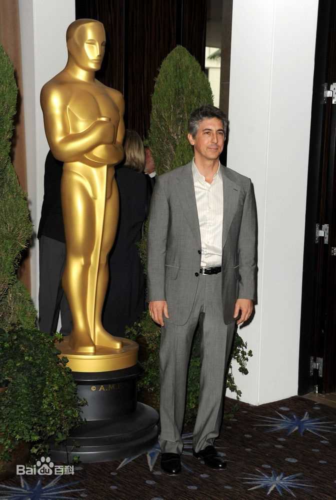 亚历山大·佩恩(Alexander Payne)出席奥斯卡颁奖典礼前后照片