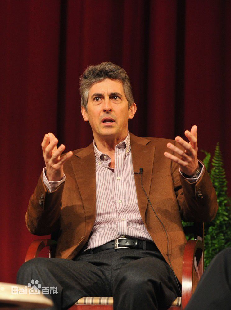 亚历山大·佩恩(Alexander Payne)个人出席活动照前后照片