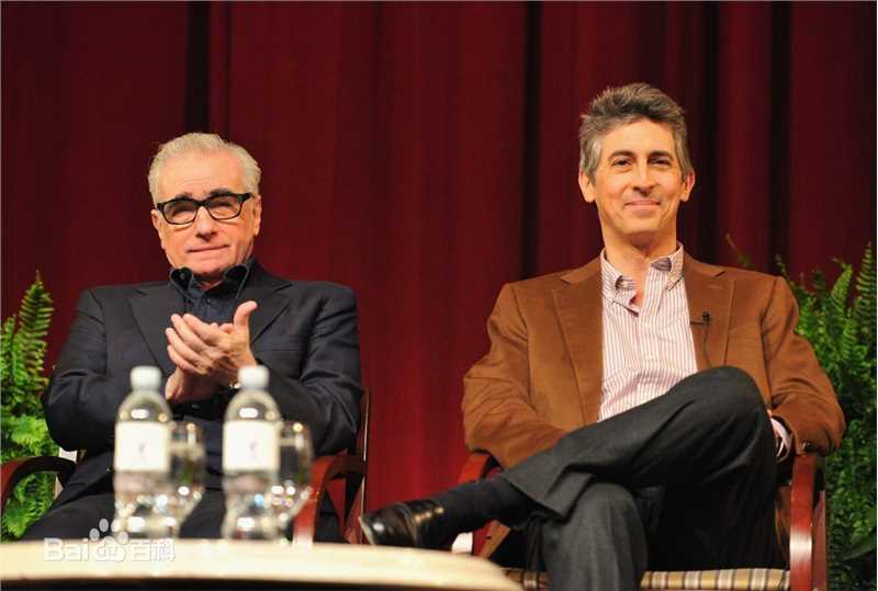 亚历山大·佩恩(Alexander Payne)个人出席活动照前后照片