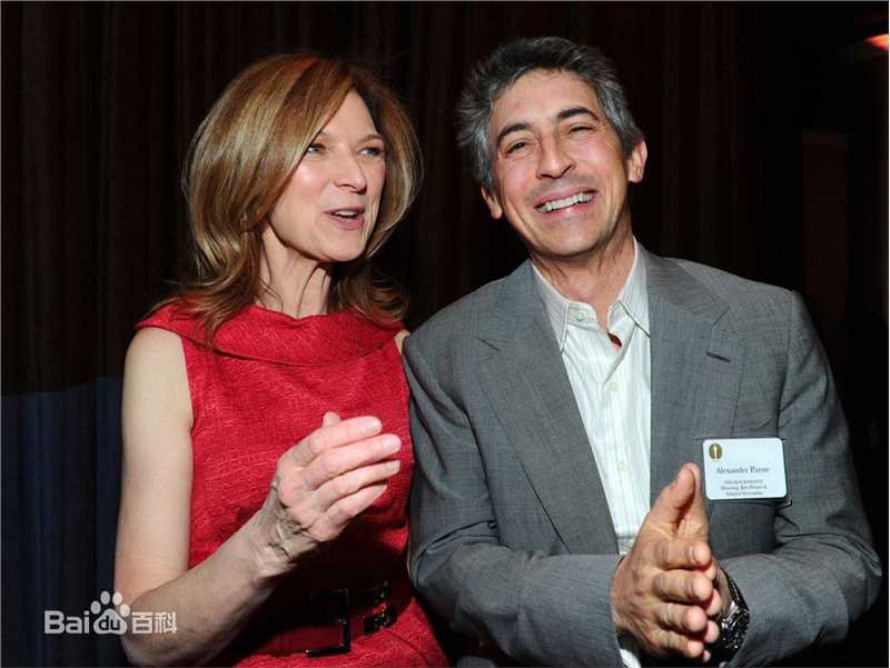 亚历山大·佩恩(Alexander Payne)个人出席活动照前后照片