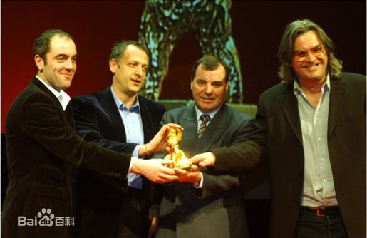 保罗·格林格拉斯(Paul Greengrass)个人获奖照素颜照相册