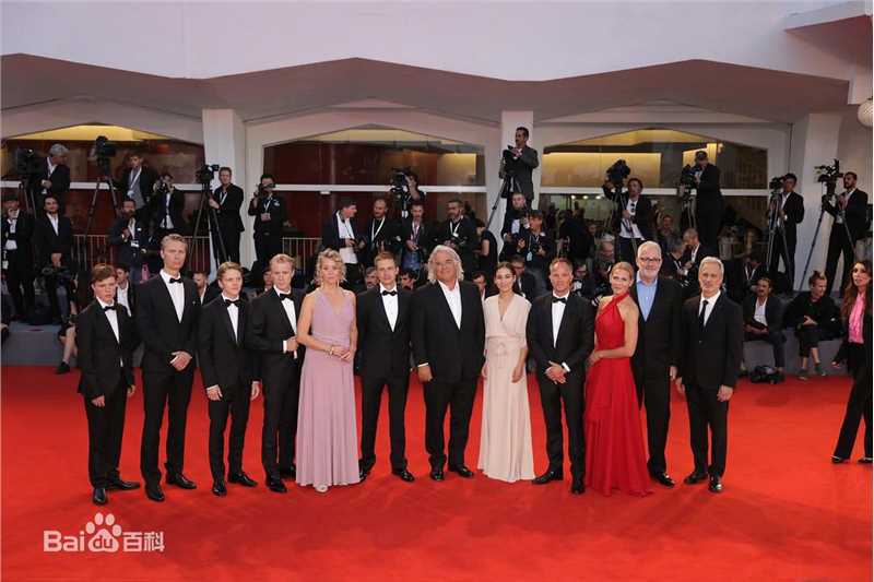 保罗·格林格拉斯(Paul Greengrass)个人出席颁奖典礼前后照片