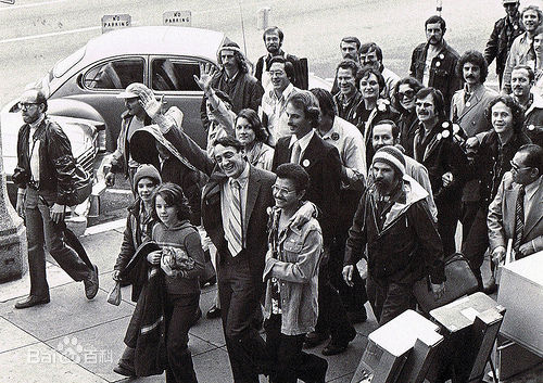 格斯·范·桑特(Gus Van Sant)哈维米克靓照前后照片