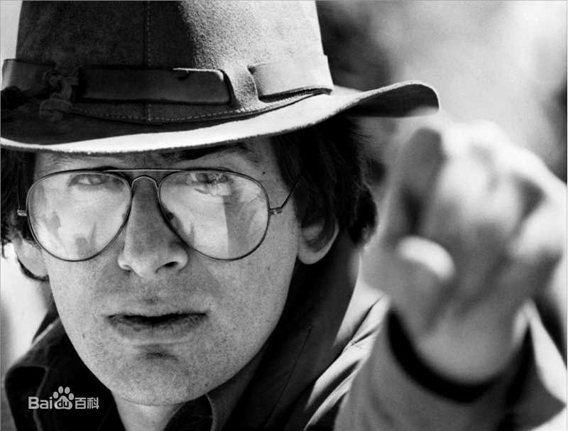 史蒂文·斯皮尔伯格(Steven Allan Spielberg)前后照片