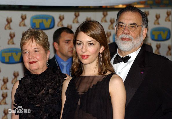 弗朗西斯·福特·科波拉(Francis Ford Coppola)与家人壁纸壁纸