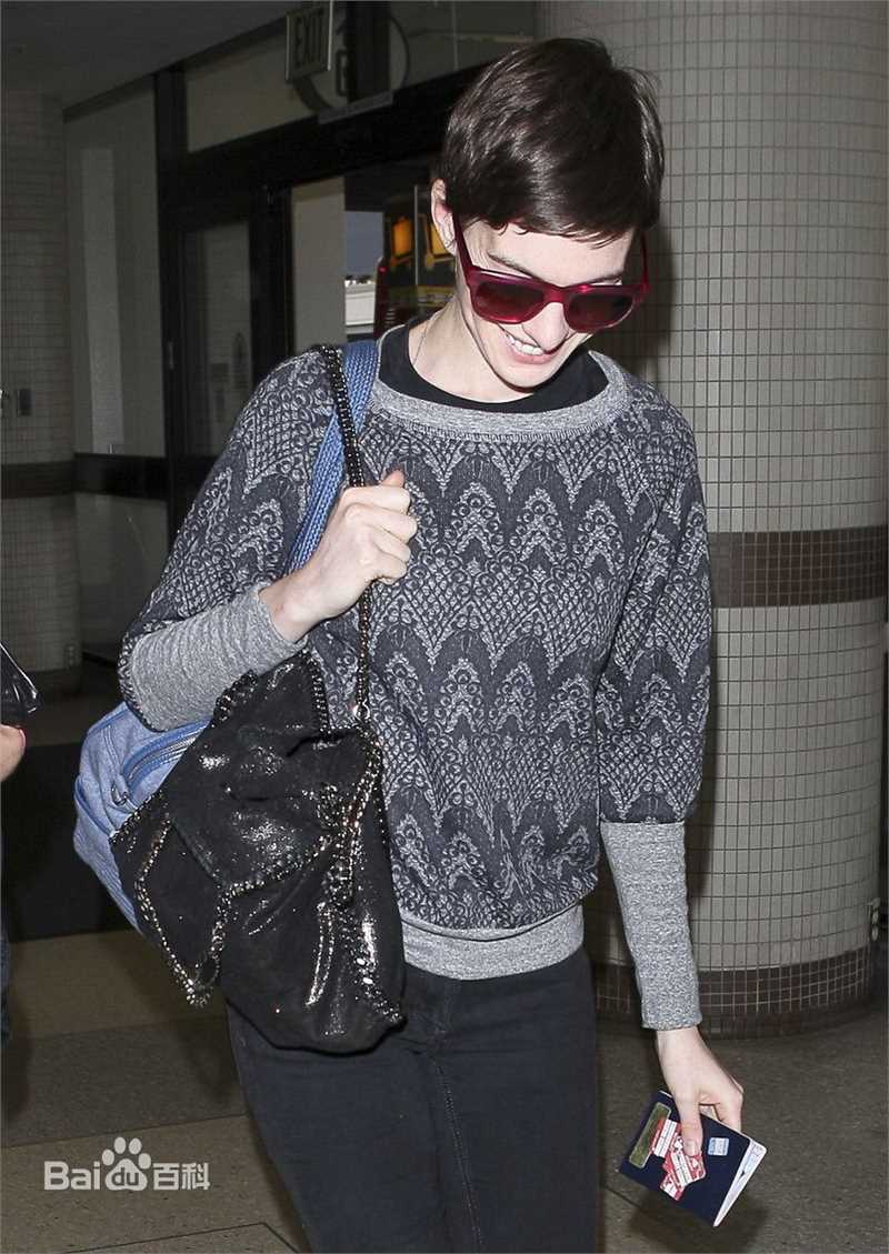 最全安妮·海瑟薇(Anne Hathaway)精彩图册