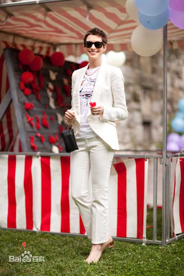 最全安妮·海瑟薇(Anne Hathaway)精彩图册