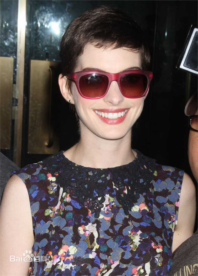 最全安妮·海瑟薇(Anne Hathaway)精彩图册