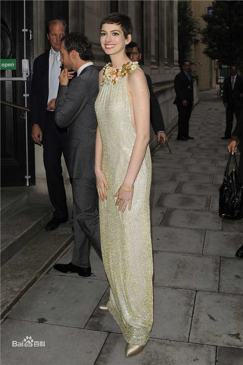 最新安妮·海瑟薇(Anne Hathaway)精彩图册