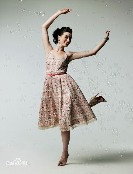 最新安妮·海瑟薇(Anne Hathaway)精彩图册